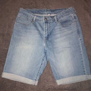 NEW YEAR SALE! Levi Jean Shorts Size 30